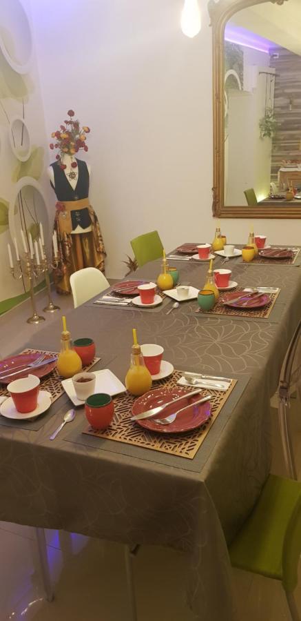 Patrick&Pierre Bed And Breakfast นีมส์ ภายนอก รูปภาพ